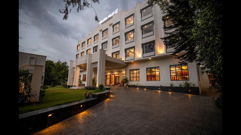 Hotel Golden Tulip - Hotel Golden Tulip, HMWV+WMM, 63rd Avenue, near Sukhadia Circle, Sardarpura, Panchwati, Udaipur, Rajasthan 313004, India