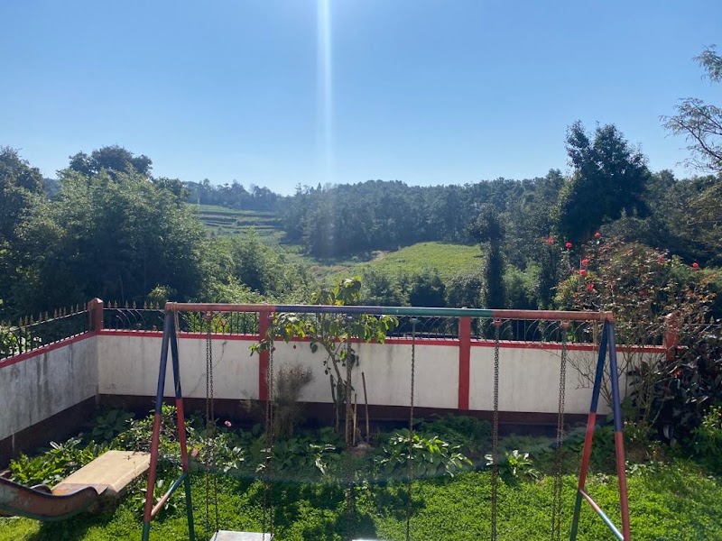 Pine Hill Homestay - Pine Hill Homestay Mawñianglah Rd, 7th Mileupper, Shillong, Meghalaya 793009, India