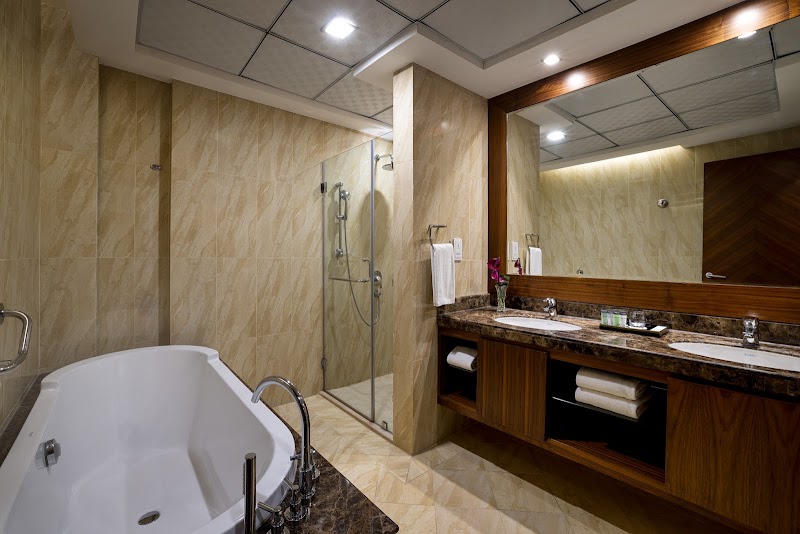 La Suite Dubai Hotel & Apartments - La Suite Dubai Hotel & Apartments Sidra Tower - Sheikh Zayed Rd - Al Sufouh - Al Sufouh 1 - Dubai - United Arab Emirates