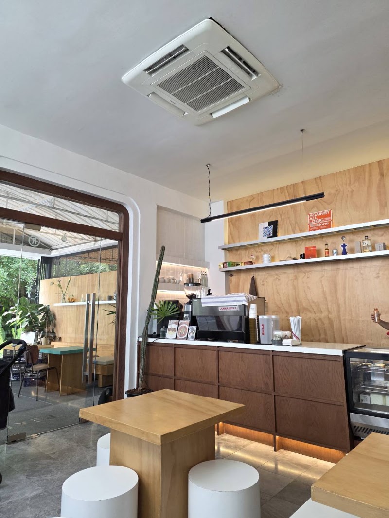 REAL GROCERS - REAL GROCERS 158 soi phrom chit, ซ. สุขุมวิท 33 แขวงคลองตันเหนือ เขตวัฒนา กรุงเทพมหานคร 10110, Thailand