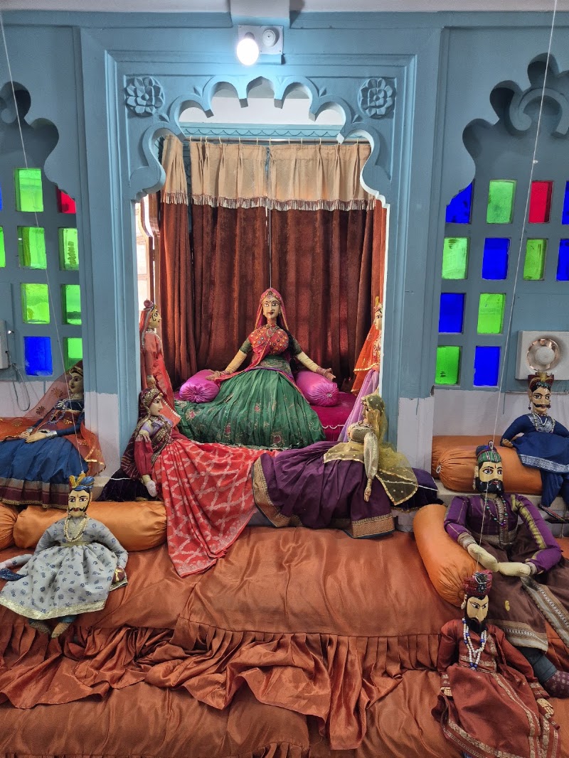 Bagore Ki Haveli - Bagore Ki Haveli HMJJ+2W6, Hotel Gangaur Palace, Pichola, Udaipur, Rajasthan 313004, India