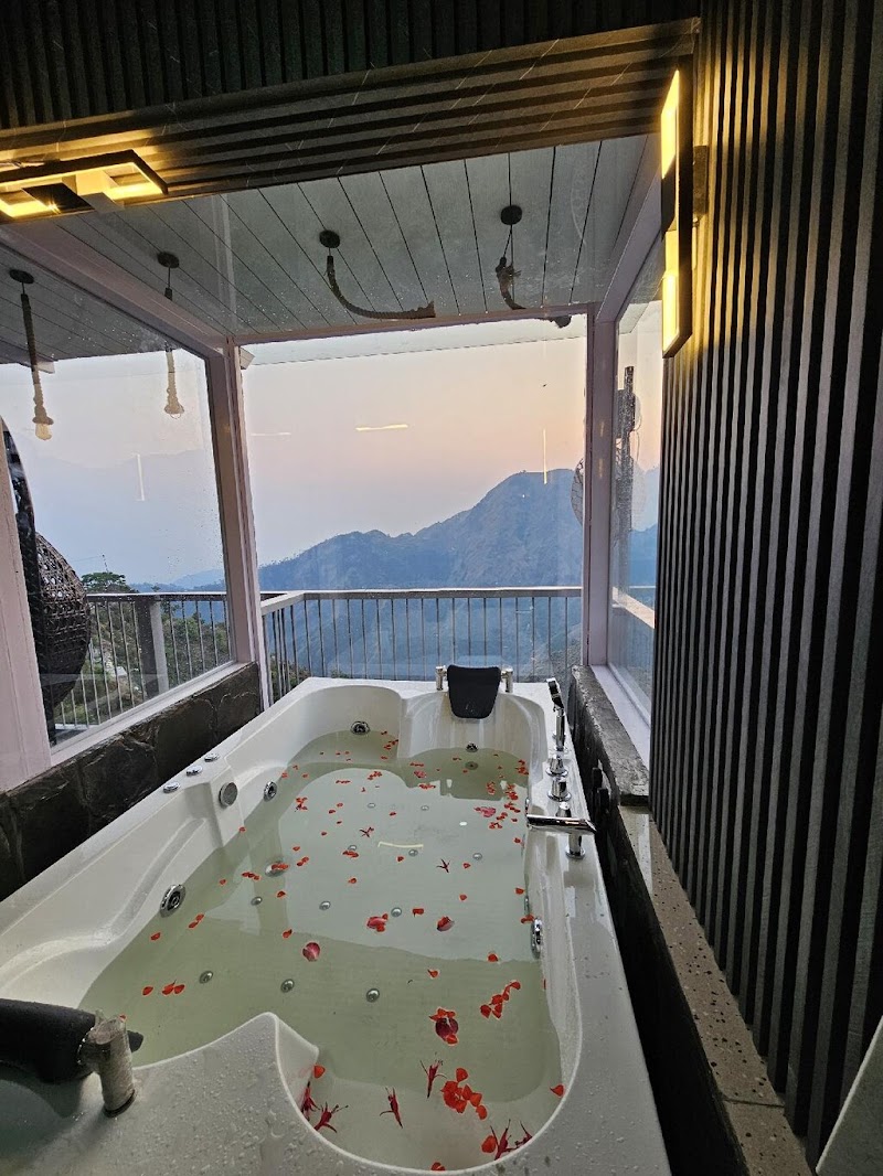 The Vacay Homes Mussoorie - The Vacay Homes Mussoorie, suwakholi, Chamba - Mussoorie Rd, Mussoorie, Matholi, Uttarakhand 249180, India