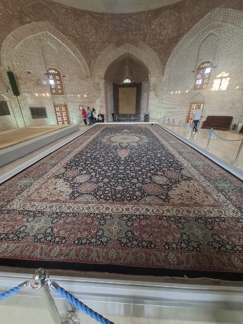 مجسمه شاه اسماعیل صفوی - مجسمه شاه اسماعیل صفوی, Ardabil, Ardabil Province, Ardabil, Sheikh safi al-din ardabili, پیاده راه شیخ صفی الدین اردبیلی (Sheykh safialdin Ardabili Plazza, 67XR+F3P, Iran