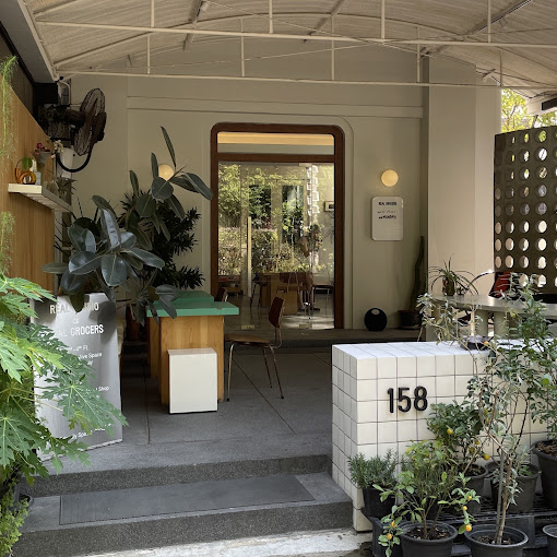 REAL GROCERS - REAL GROCERS 158 soi phrom chit, ซ. สุขุมวิท 33 แขวงคลองตันเหนือ เขตวัฒนา กรุงเทพมหานคร 10110, Thailand