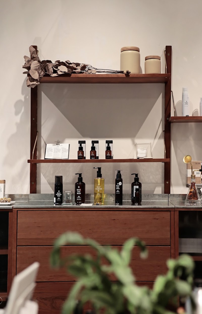 Bathe to Basics - Bathe to Basics S404, Block A, PMQ, 35 Aberdeen St, Central, Hong Kong