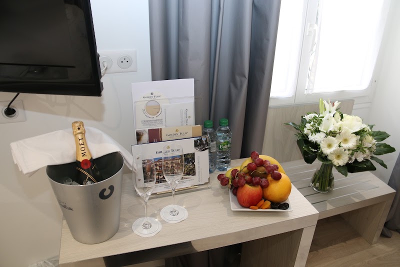 Golden Tulip Hotel Cannes - Hotel De Paris - Golden Tulip Hotel Cannes - Hotel De Paris 34 Bd d'Alsace, 06400 Cannes, France