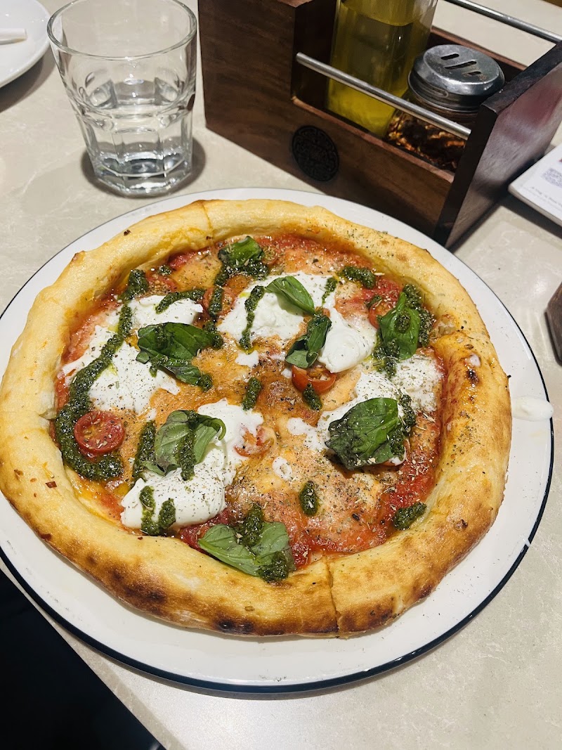 PizzaExpress - PizzaExpress Ground Floor, B-8, Candor Techspace, near Tower-5, Block B, Industrial Area, Sector 62, Noida, Uttar Pradesh 201309, India