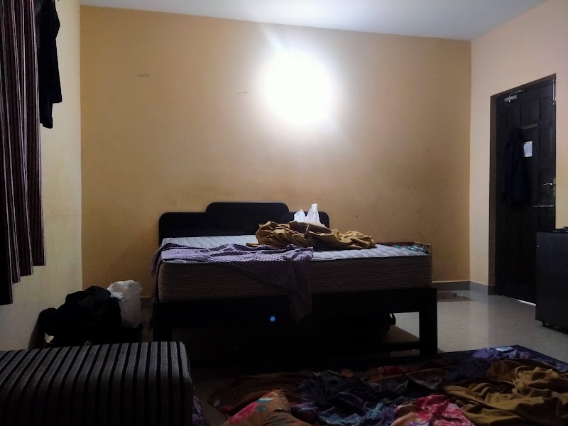 Goa Holiday Guest House - Goa Holiday Guest House Grand Morod, behind Presa Di goa, Saligao, Goa 403516, India