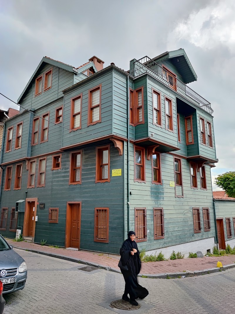 Balat - Balat, Sancaktar Ykş., 34087 Fatih/İstanbul, Türkiye