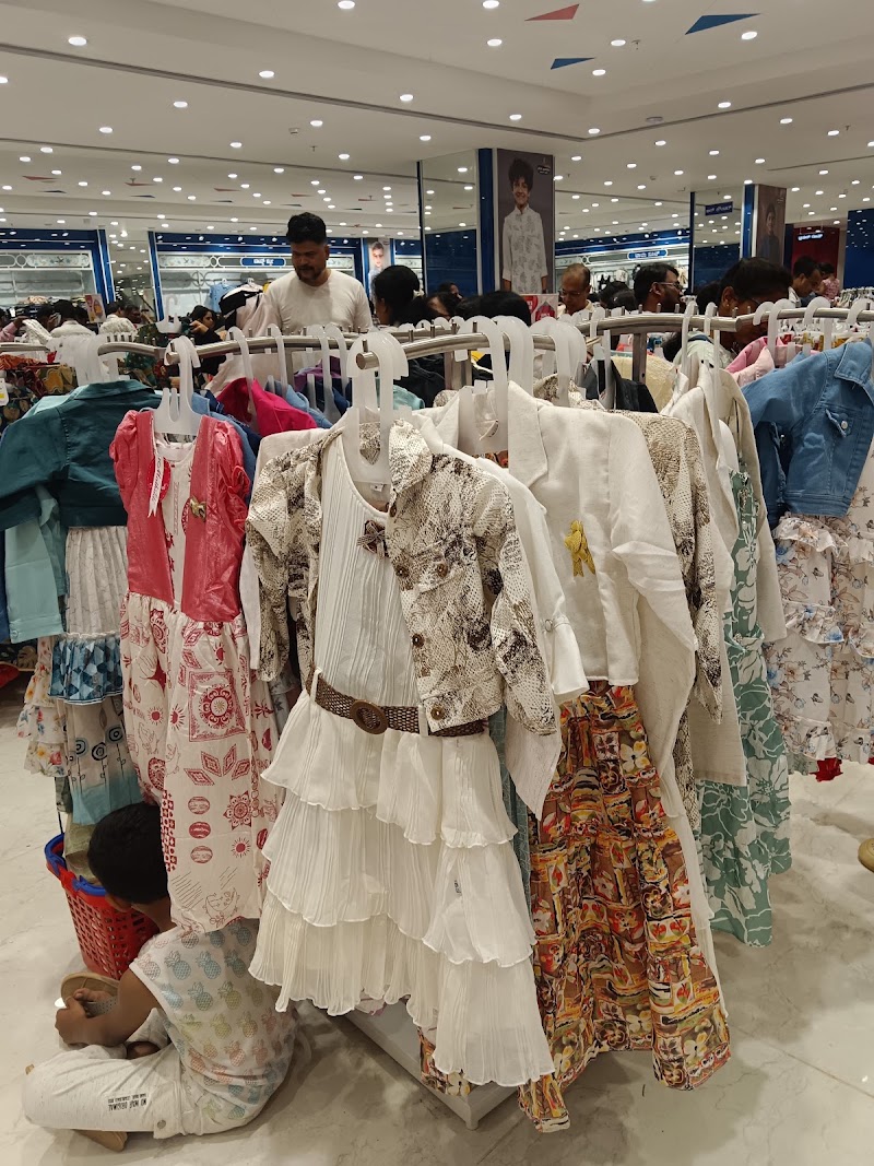 South India Shopping Mall - Hubballi - South India Shopping Mall - Hubballi, Marvel Ecron, Gokul Rd, near new KSRTC busstand, Rajendra Nagar, Hubballi, Karnataka 580030, India
