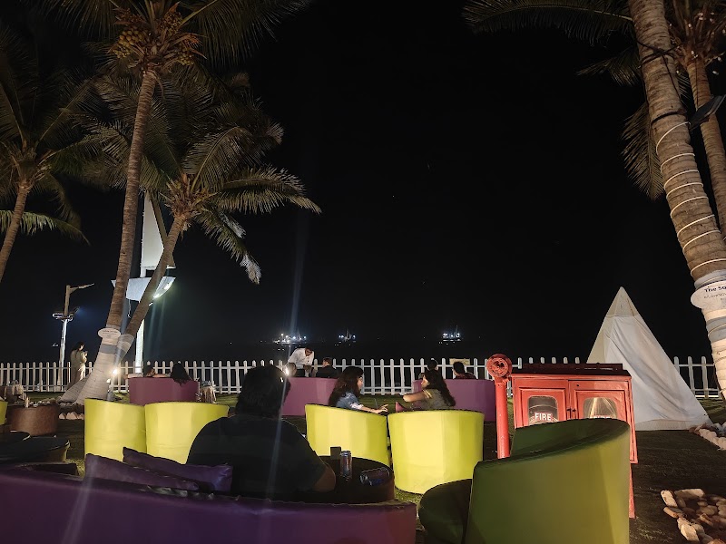 Gadda Da Vida - Gadda Da Vida Lobby Level, Novotel, Balraj Sahni Rd, Juhu Beach, Juhu, Mumbai, Maharashtra 400049, India