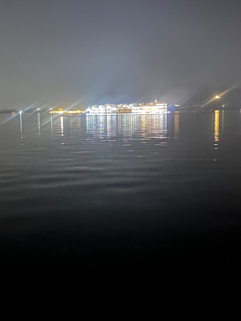 Ambrai Ghat - Ambrai Ghat HPP6+5XH, Ayad, Shakti Nagar, Udaipur, Rajasthan 313002, India
