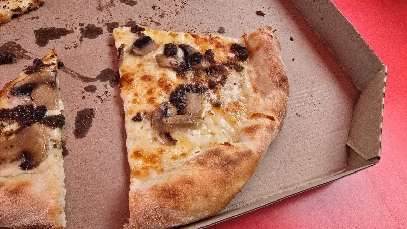 PIZZA CARLOS - PIZZA CARLOS, Ústecká 1905/8, 405 02 Děčín-Děčín 2, Czechia