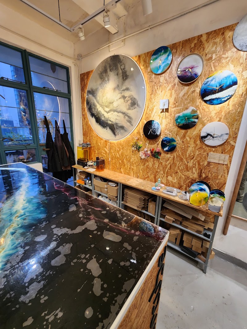 rcube store - rcube store S303, 3F, Block A, PMQ, 35 Aberdeen St, Central, Hong Kong