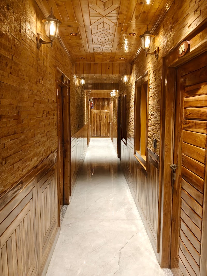Wood Way Guest House - Wood Way Guest House, Cheena Lodge, New Pavilion Compound, Sherwani, Nainital, Uttarakhand 263001, India