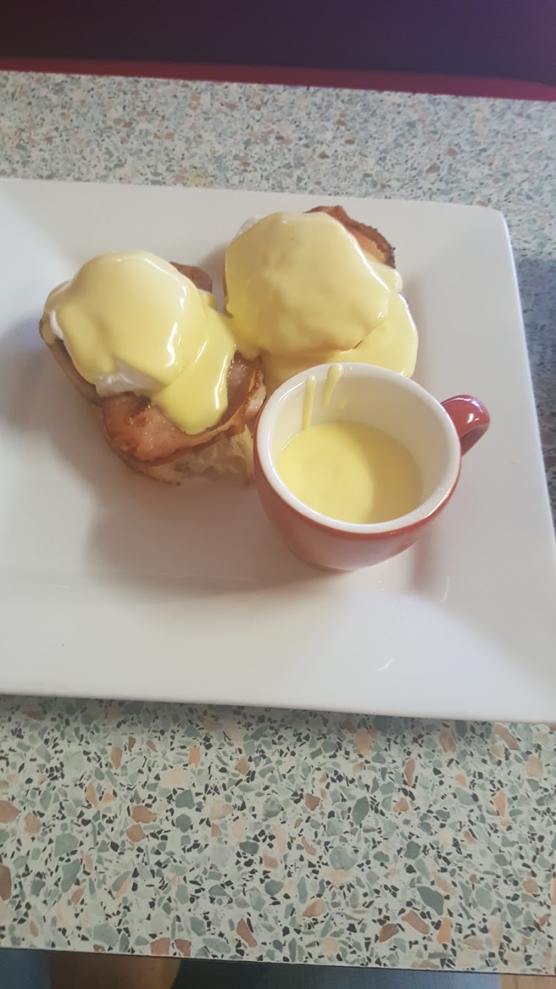 Ronnies Cafe & Bakery - Ronnies Cafe & Bakery 74 Broadway, Matamata 3400, New Zealand