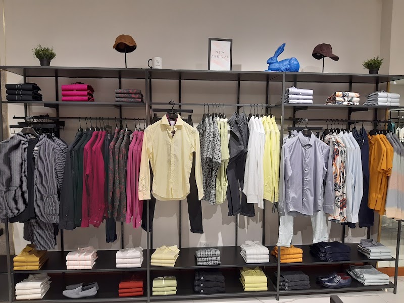 Rare Rabbit, Ambience Island - Rare Rabbit, Ambience Island No F120, 1st Floor, Ambience Mall, NH 8, Ambience Island, DLF Phase 3, Sector 24, Gurugram, Haryana 122002, India
