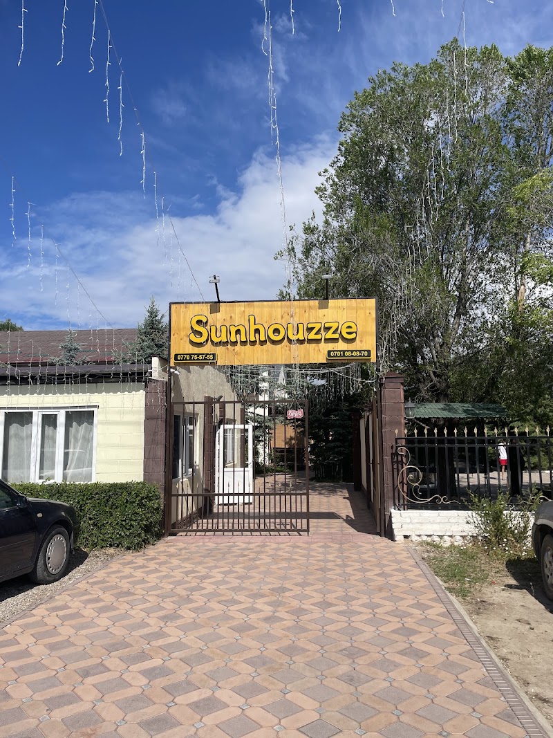 Гостевой дом Sun house Чолпон-Ата - Гостевой дом Sun house Чолпон-Ата, Аллея Айтматова 5а/2 Чолпон Ата, Cholpon-Ata 722125, Kyrgyzstan