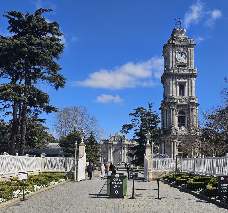 Dolmabahçe Palace - Dolmabahçe Palace, Vişnezade, Dolmabahçe Cd., 34357 Beşiktaş/İstanbul, Türkiye