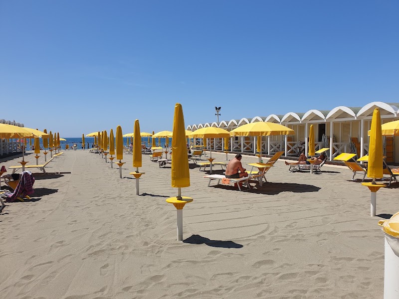 Lido Beach - Lido Beach, Lungomare Paolo Toscanelli, 63, 00122 Lido di Ostia RM, Italy