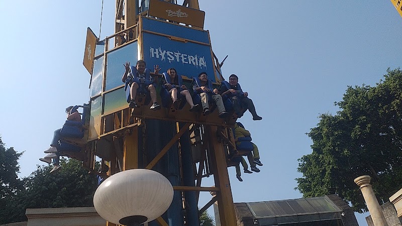 Hysteria - Hysteria 9 No.10, RT.9/RW.10, Ancol, Kec. Pademangan, Jkt Utara, Daerah Khusus Ibukota Jakarta 14430, Indonesia
