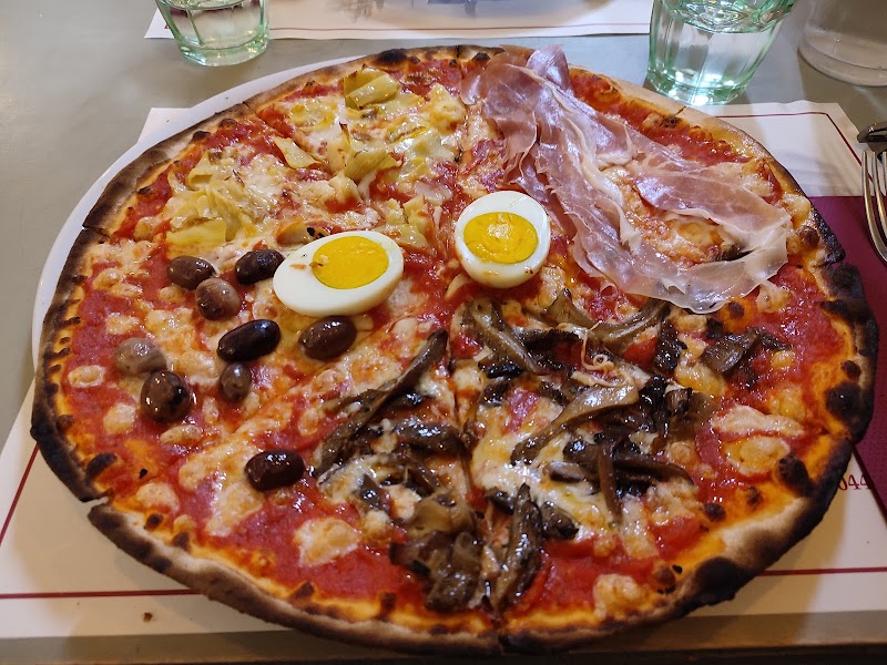La Taverna dei Quaranta - La Taverna dei Quaranta Via Claudia, 24, 00184 Roma RM, Italy