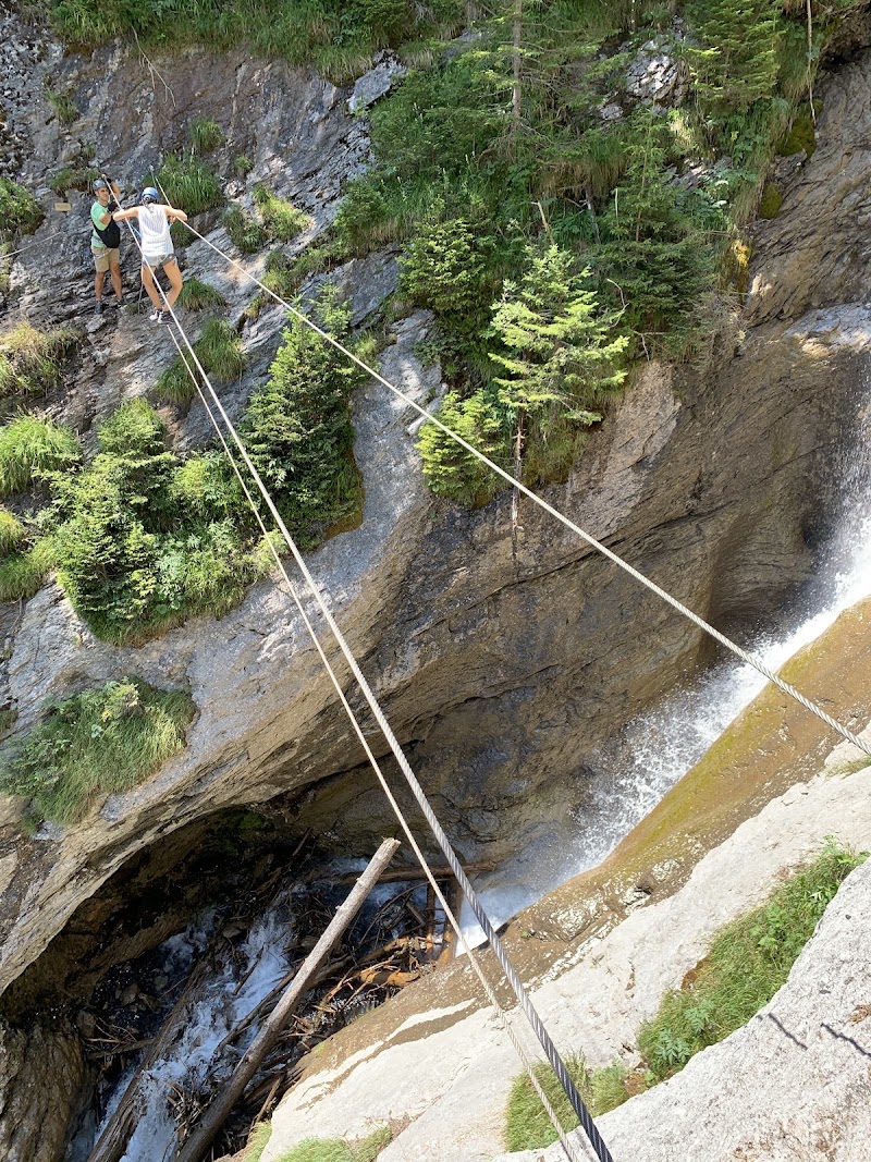Mürrenbachfall - Mürrenbachfall 3825 Lauterbrunnen, Switzerland