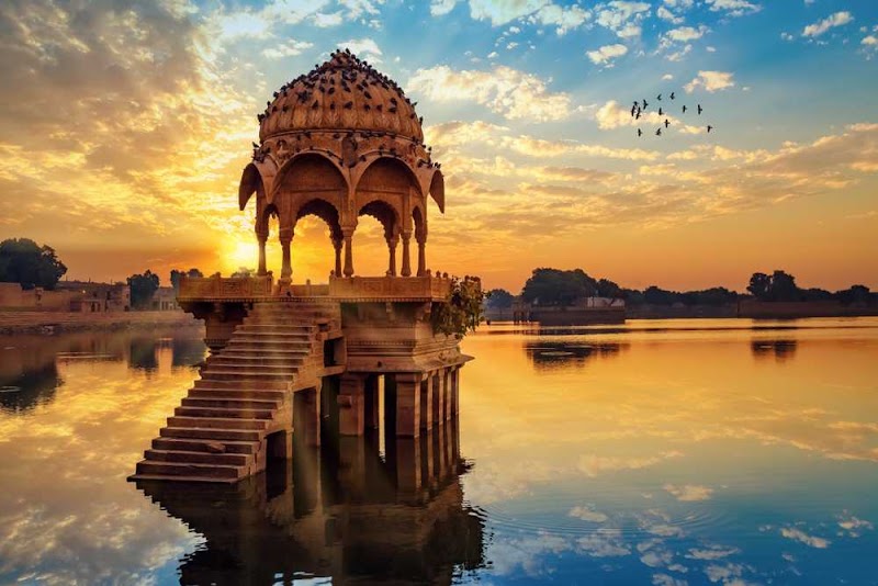 Gadiser Lake Jaisalmer - Gadiser Lake Jaisalmer, Gadisar Lake Rd, Postal Colony, Jaisalmer, Rajasthan 345001, India