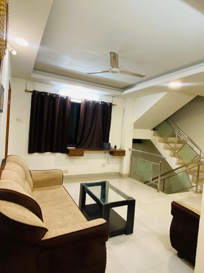 Leisure Service Apartment - Leisure Service Apartment opposite Inspire showroom, Shankar Nagar, East Shankar Nagar, Nagpur, Maharashtra 440010, India