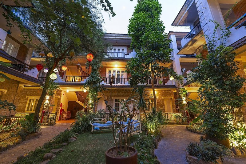 Blooms Boutique Village