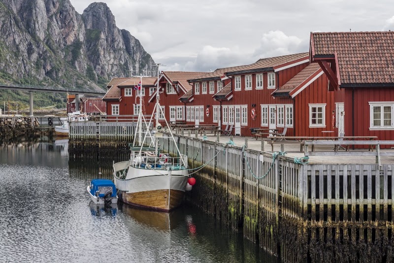 Magic Ice Lofoten - Magic Ice Lofoten Fiskergata 36, 8300 Svolvær, Norway