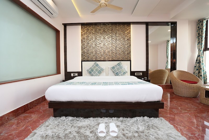 ହଉଟେଲ୍ ସ୍ୱୀମୀଙ୍ଗ Hotel Swimming - ହଉଟେଲ୍ ସ୍ୱୀମୀଙ୍ଗ Hotel Swimming Swargadwar Road, QRR6+RJR, New Marine Drive Rd, Goudabad Sahi, Puri, Odisha 752001, India