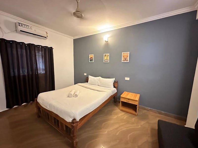 Candolim Beach Inn By RIH - Candolim Beach Inn By RIH, Candolim Beach Rd, behind Newton supermarket, Murrod Vaddo, Candolim, Goa 403516, India