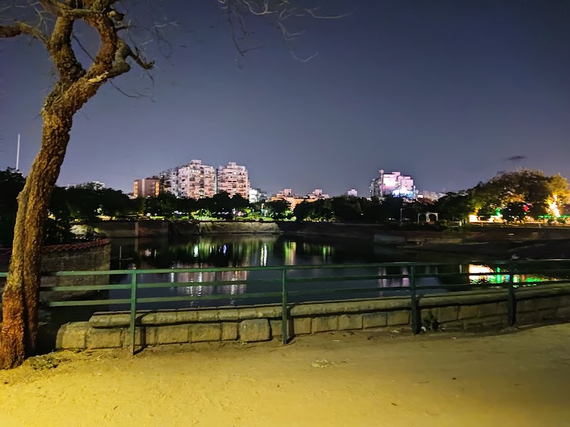 Vastrapur Lake - Vastrapur Lake, Vastrapur, Ahmedabad, Gujarat 380054