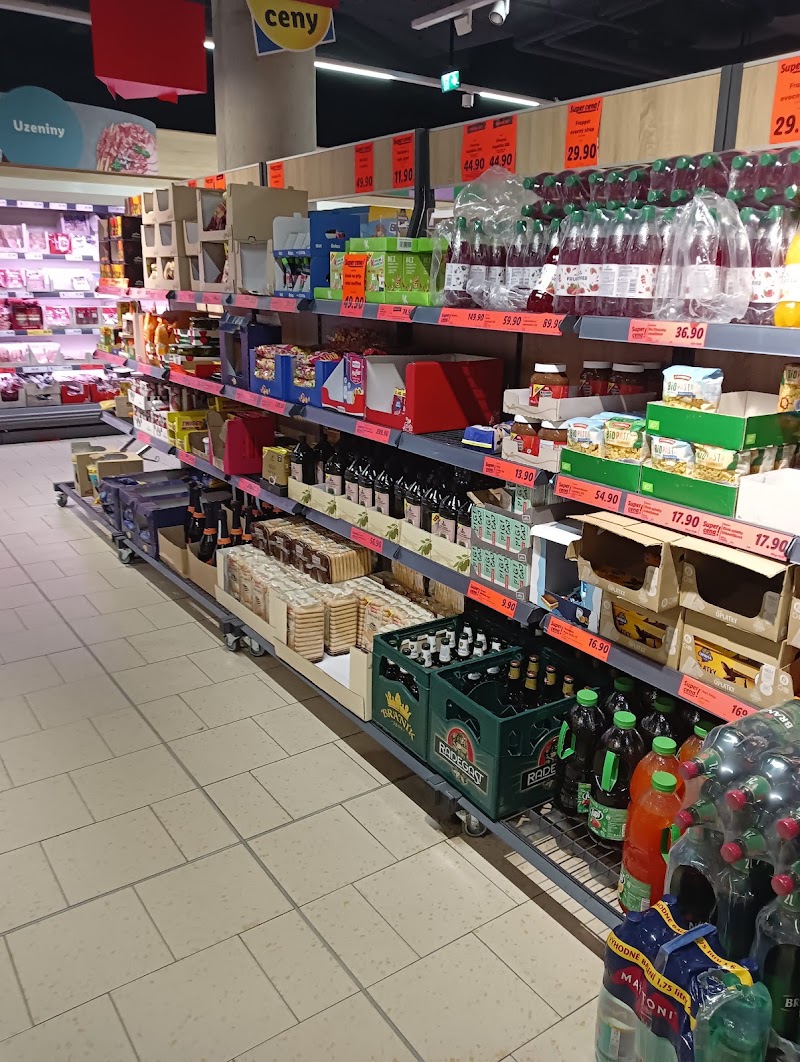 Lidl - Lidl Evropská 866/71, 162 00 Praha-Praha 6, Czechia
