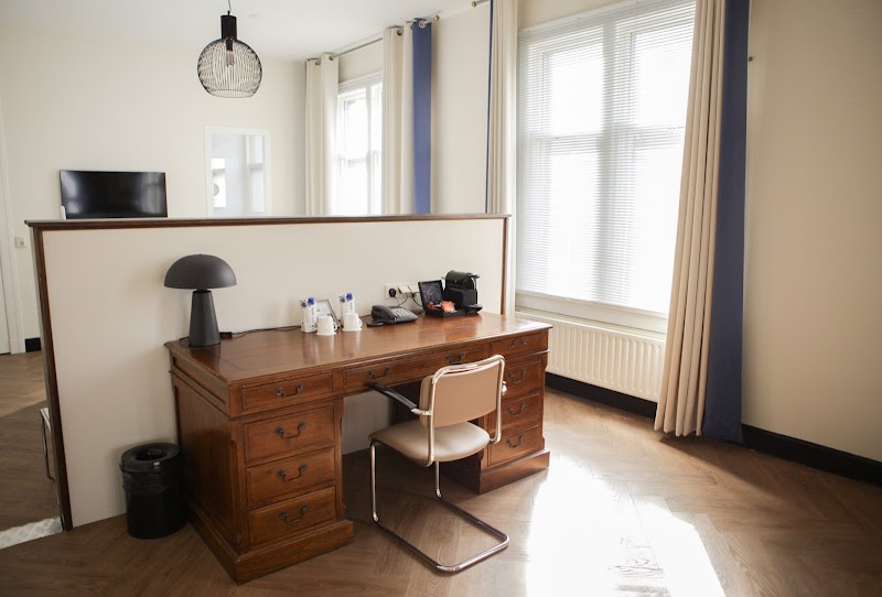 Hotel New York - Hotel New York Koninginnenhoofd 1, 3072 AD Rotterdam, Netherlands