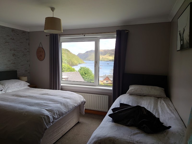Dunborrodale - Dunborrodale Budhmor Pl, Portree IV51 9DJ, UK