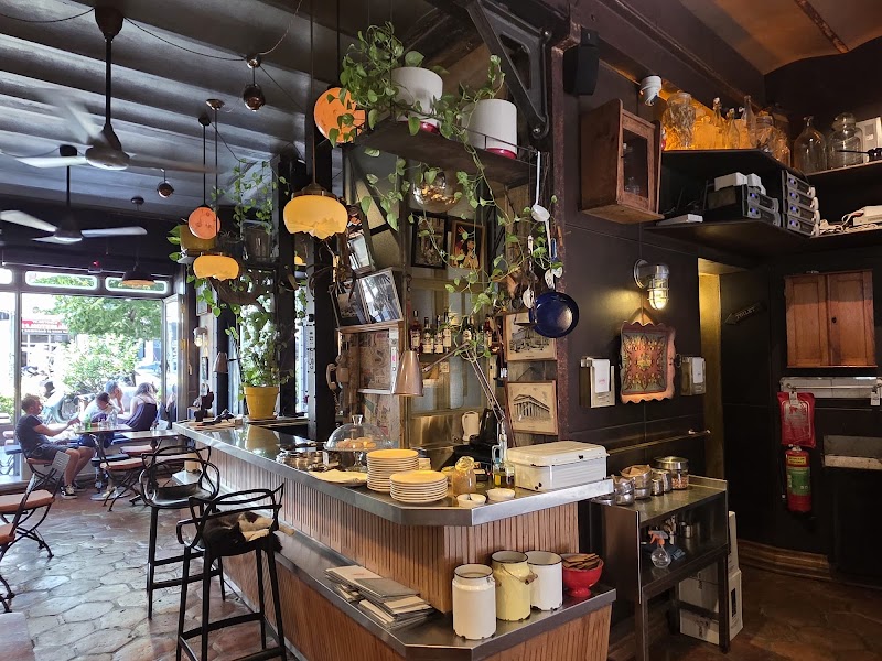 Karaköy Gümrük - Karaköy Gümrük, Kemankeş Karamustafa Paşa, Gümrük Sk. no: 4, 34425 Beyoğlu/İstanbul, Türkiye