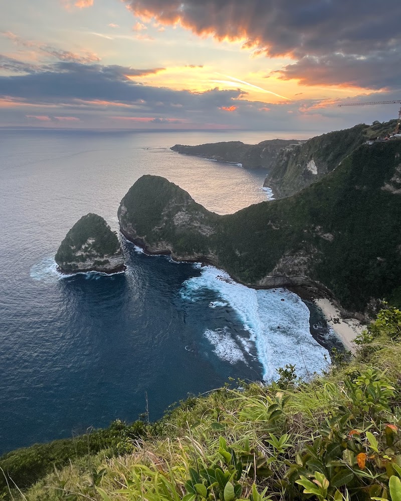 Kelingking sunset view point - Kelingking sunset view point, 6FWG+CQ2, Bunga Mekar, Nusa Penida, Klungkung Regency, Bali 80771, Indonesia