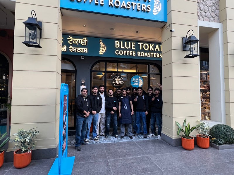 Blue Tokai Coffee Roasters | Paragon Waterfront - Blue Tokai Coffee Roasters | Paragon Waterfront Ground Floor, SCO 03, opposite Shivalik Fuel Station, Barewal Awana, Ludhiana, Punjab 141012, India
