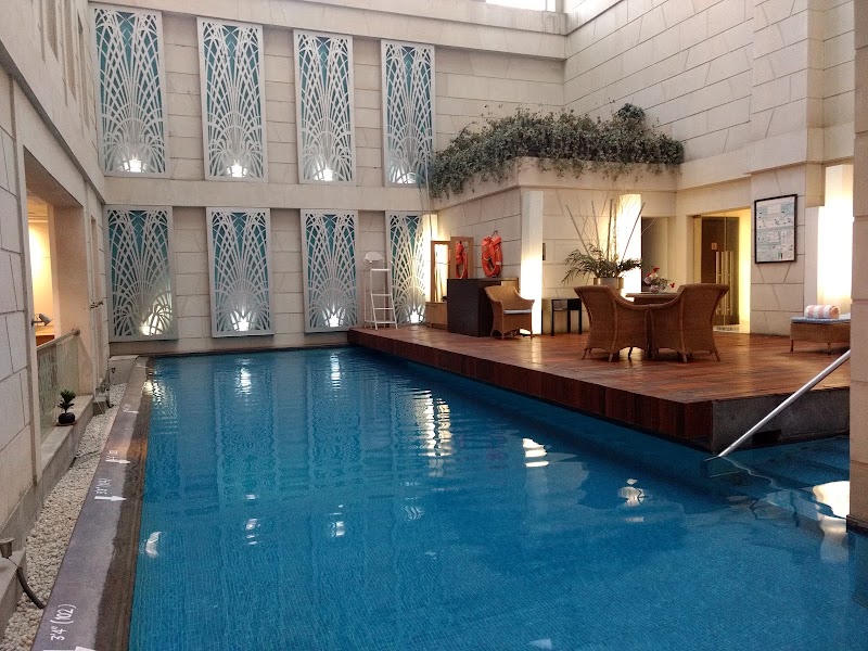 Dia Park Premier Hotel - Dia Park Premier Hotel 353 - 357 Near Huda City Centre, Sector 29, Gurugram, Haryana 122009, India