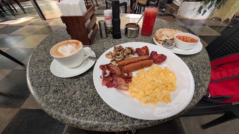 Cafe Chocolatti - Cafe Chocolatti 409A, Fort Aguada Rd, Candolim, Bardez, Candolim, Goa 403515, India