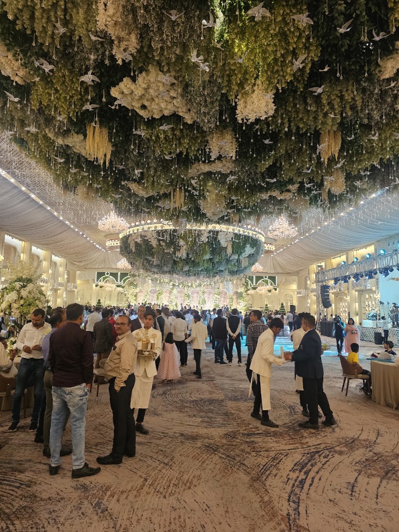 AUMNIA - AUMNIA, 6PQ2+78J, NH-6, beside Courtyard Mariott, Krishak Nagar, Labhandih, Raipur, Chhattisgarh 492001, India