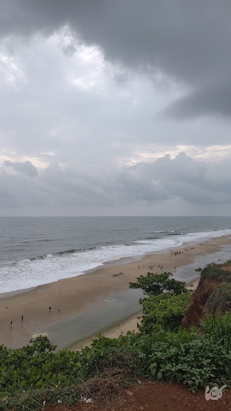 Varkala Cliff Beach/Helipad - Varkala Cliff Beach/Helipad PPP3+5RM Helipad, Varkala, Kerala 695141, India