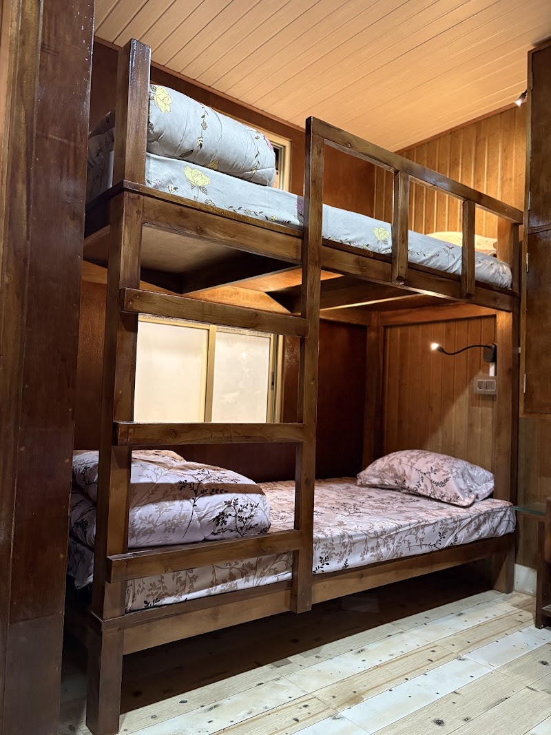 Bunk Stays Darjeeling - Bunk Stays Darjeeling Dr Zakir Hussain Rd, below SP bunglow, Chauk Bazaar, Darjeeling, West Bengal 734101, India