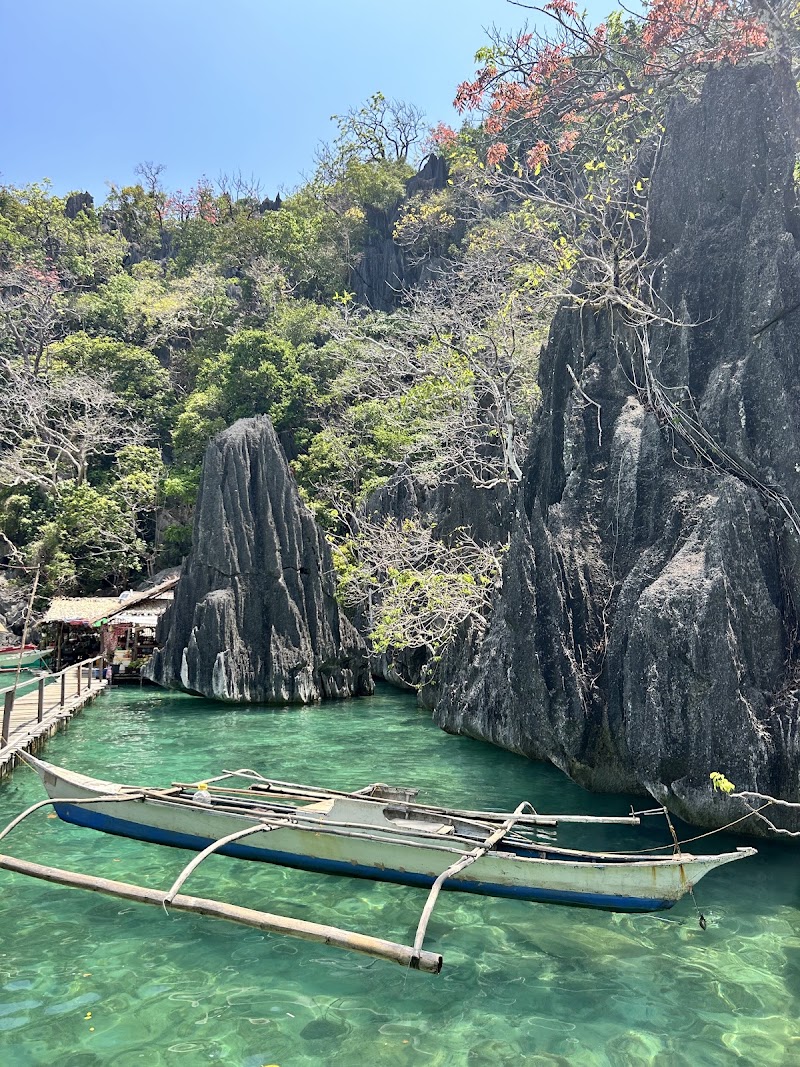 Barracuda Lake - Barracuda Lake Barracuda Lake, Coron, Palawan, Philippines