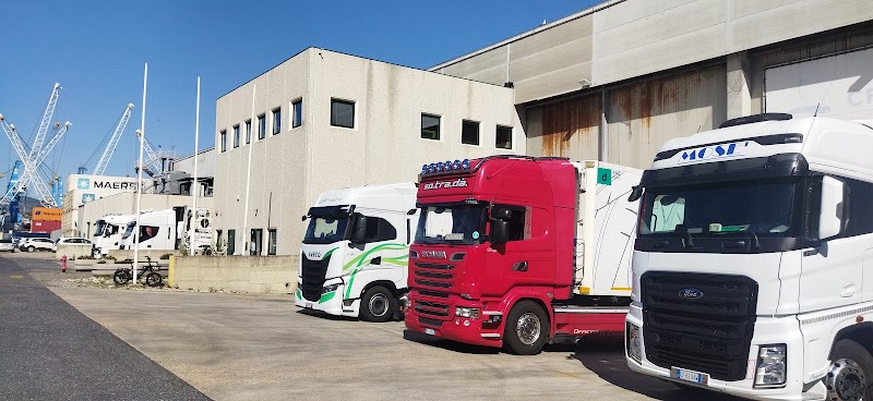 Roma Terminal Container S.p.A. - Roma Terminal Container S.p.A., Palazzina Uffici Banchina, 25, 00053 Civitavecchia RM, Italy