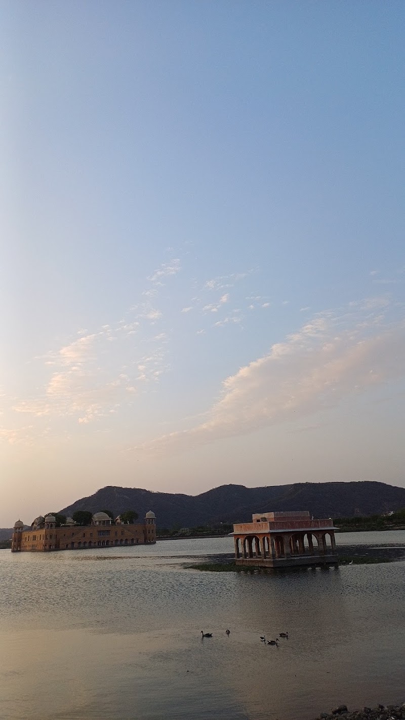 Rajasthan Gems & Jewel Palace - Rajasthan Gems & Jewel Palace 18, Mahaveer Marg, Amer Rd, Ramgarhmode, Ganesh Colony, Parasrampuri, Jaipur, Rajasthan 302002, India