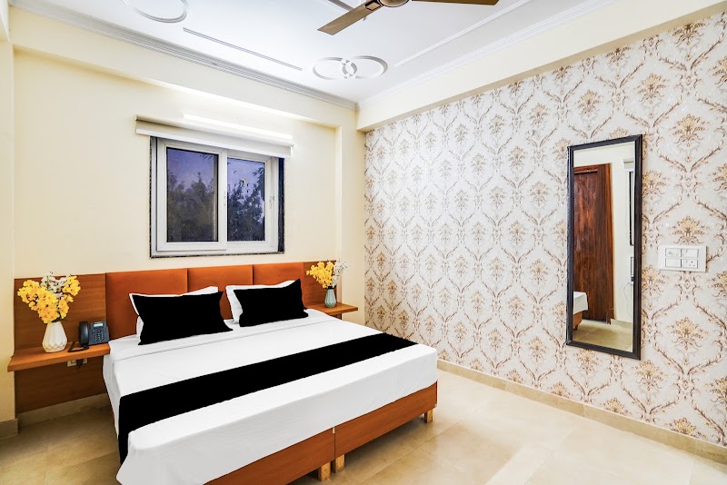 Super Townhouse Sector 121 - Super Townhouse Sector 121 Pocket No. 48, Sector 121, Noida, Uttar Pradesh 201316, India
