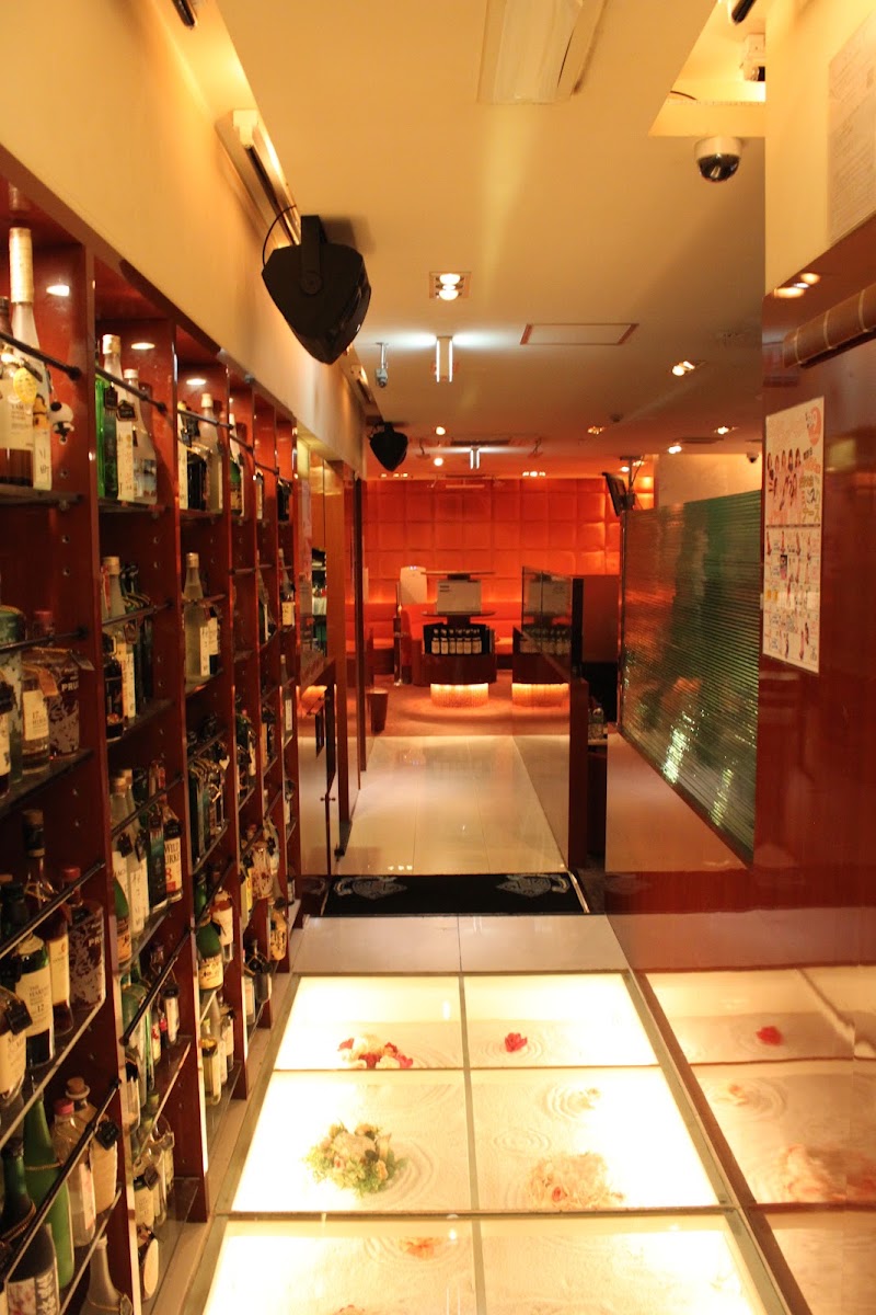 Chouchou Akihabara - Chouchou Akihabara, Japan, 〒101-0025 Tokyo, Chiyoda City, Kanda Sakumachō, 2-chōme−１７−１ 勝栄堂ビル 1F